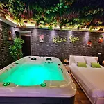 Relax Spa-4 Pers-jacuzzi-parking-jardin-clim-colmar Muntzenheim