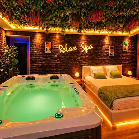 Relax Spa-4 Pers-jacuzzi-parking-jardin-clim-colmar