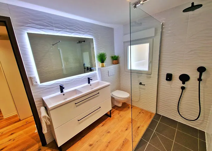 Relax Spa-4 Pers-jacuzzi-parking-jardin-clim-colmar * Muntzenheim